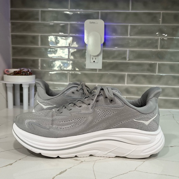 Hoka Clifton 10 Running Shoes. Men’s Size 9.5D Color Gray - Picture 6 of 9